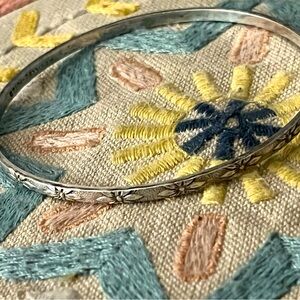 FLORAL VINTAGE STERLING SILVER BANGLE BRACELET ⚫️ FINAL PRICE